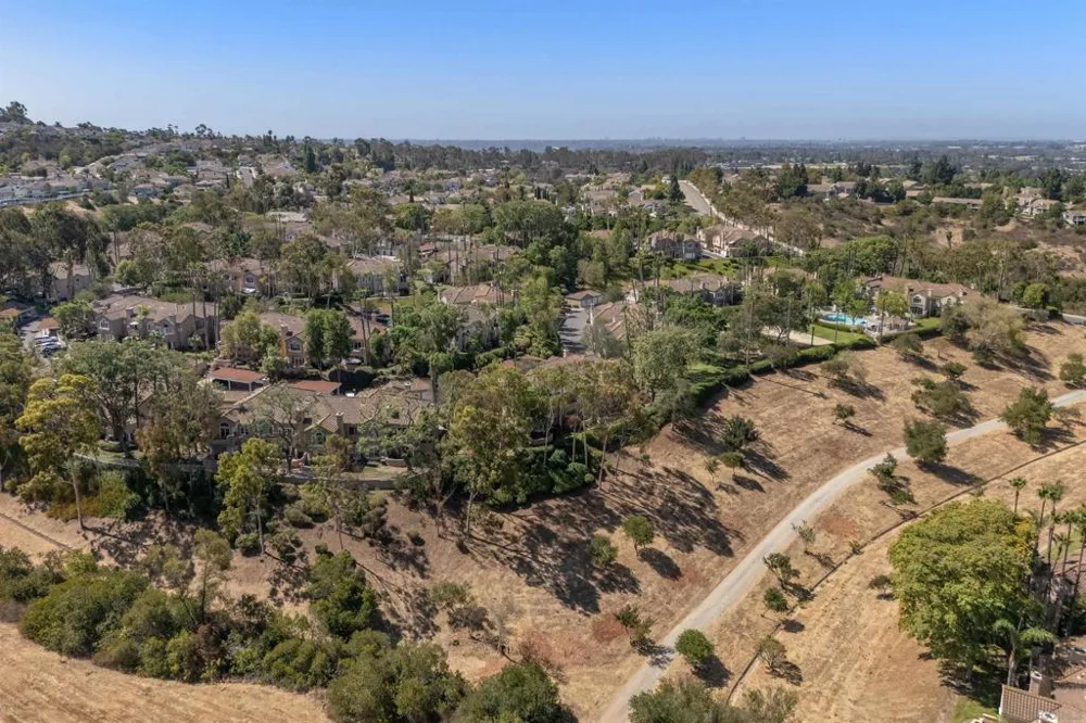 11340 Portobelo #3 San Diego, CA 92124