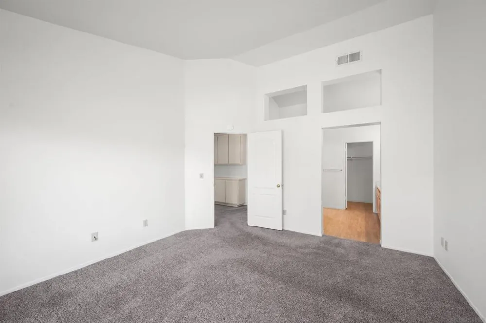 11340 Portobelo #3 San Diego, CA 92124