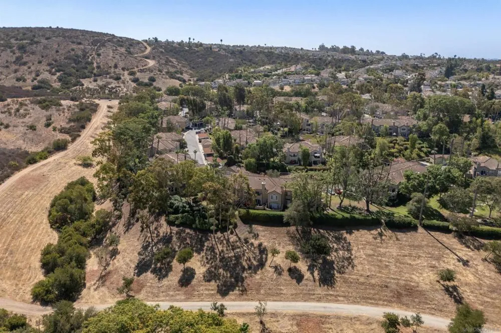 11340 Portobelo #3 San Diego, CA 92124
