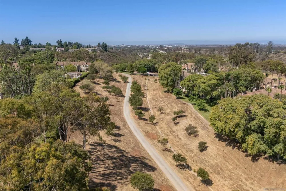 11340 Portobelo #3 San Diego, CA 92124