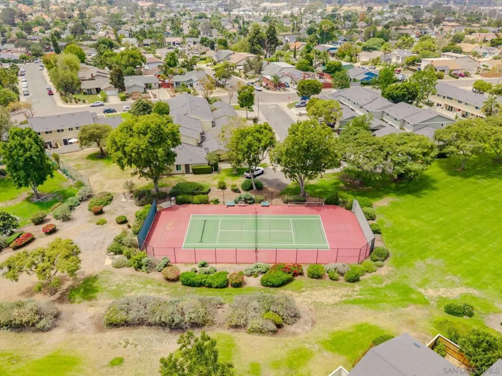 1809 Eastwood Encinitas, CA 92024