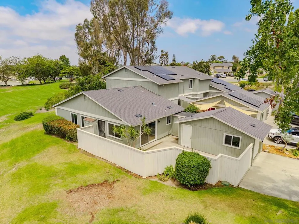 1809 Eastwood Encinitas, CA 92024