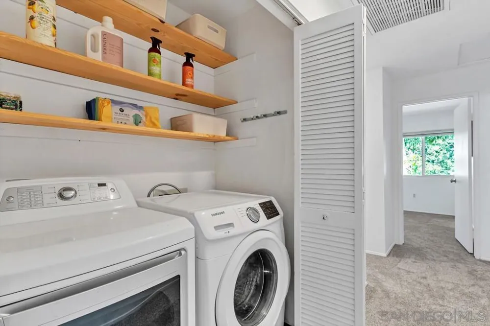 11235 Avenida De Los Lobos #C San Diego, CA 92128