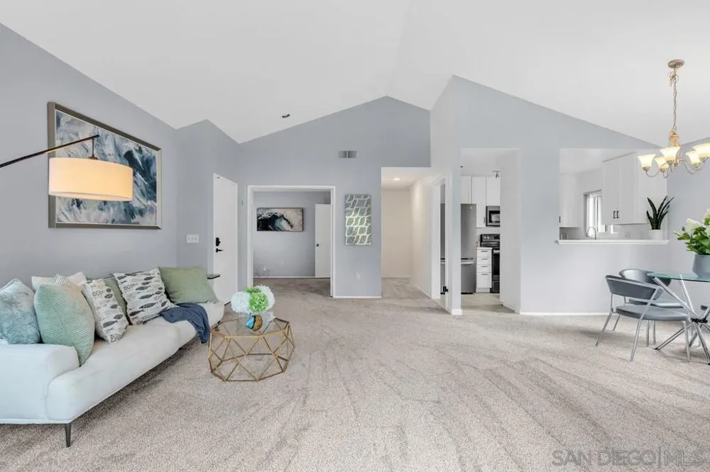 11235 Avenida De Los Lobos #C San Diego, CA 92128