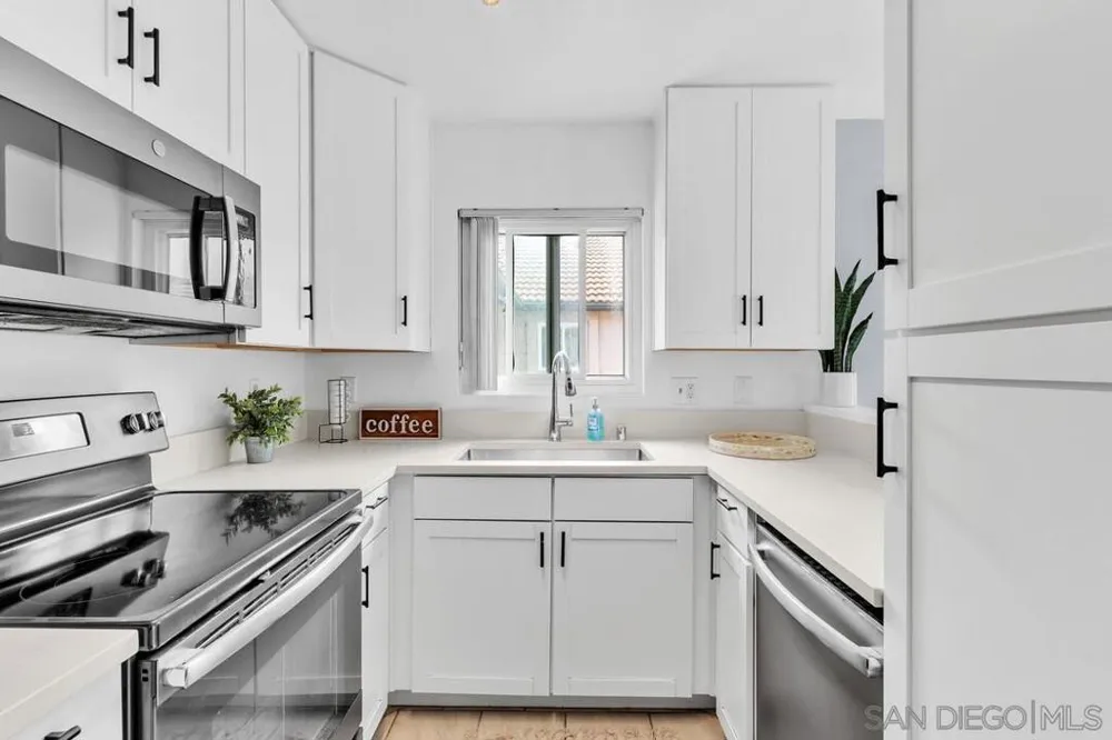11235 Avenida De Los Lobos #C San Diego, CA 92128