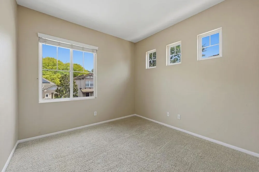 12256 Pepper Tree Ln Poway, CA 92064