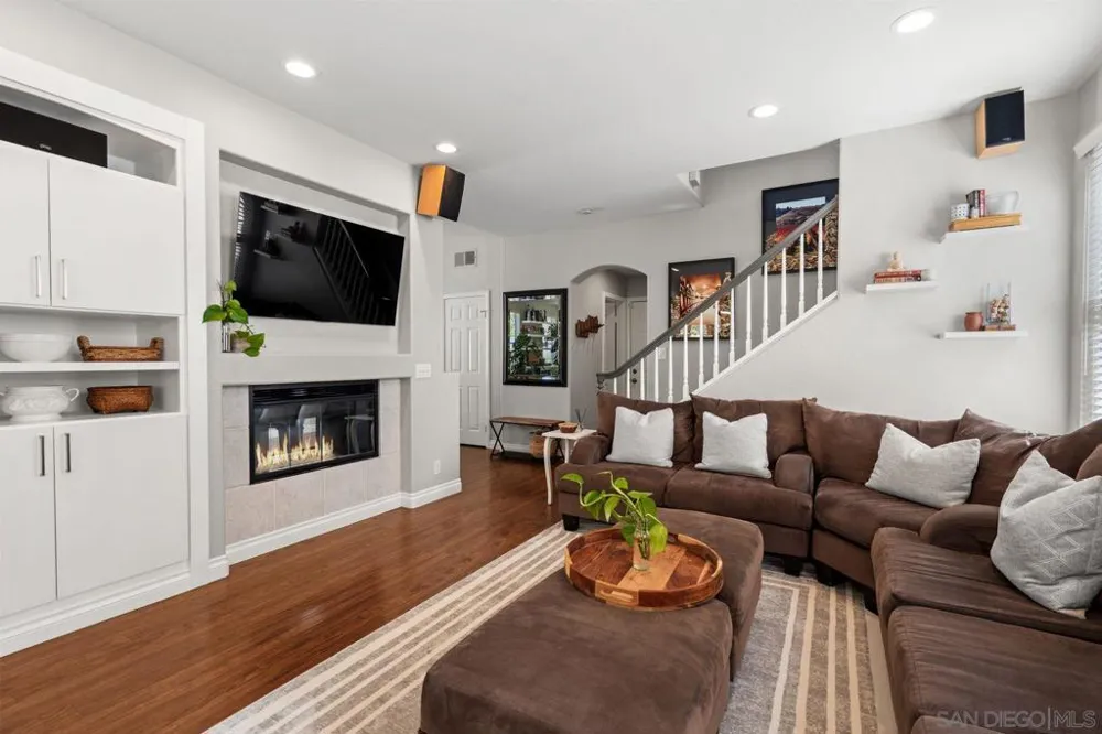 12585 Swan Canyon Place San Diego, CA 92131