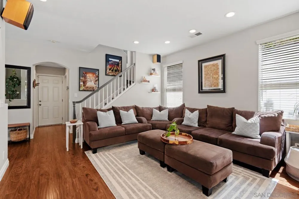 12585 Swan Canyon Place San Diego, CA 92131