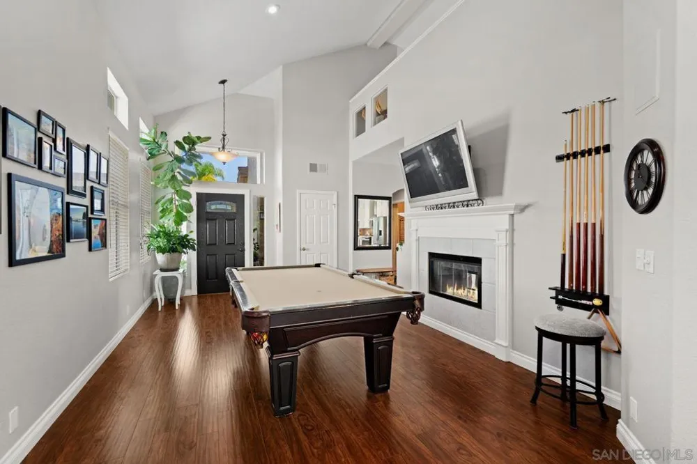 12585 Swan Canyon Place San Diego, CA 92131