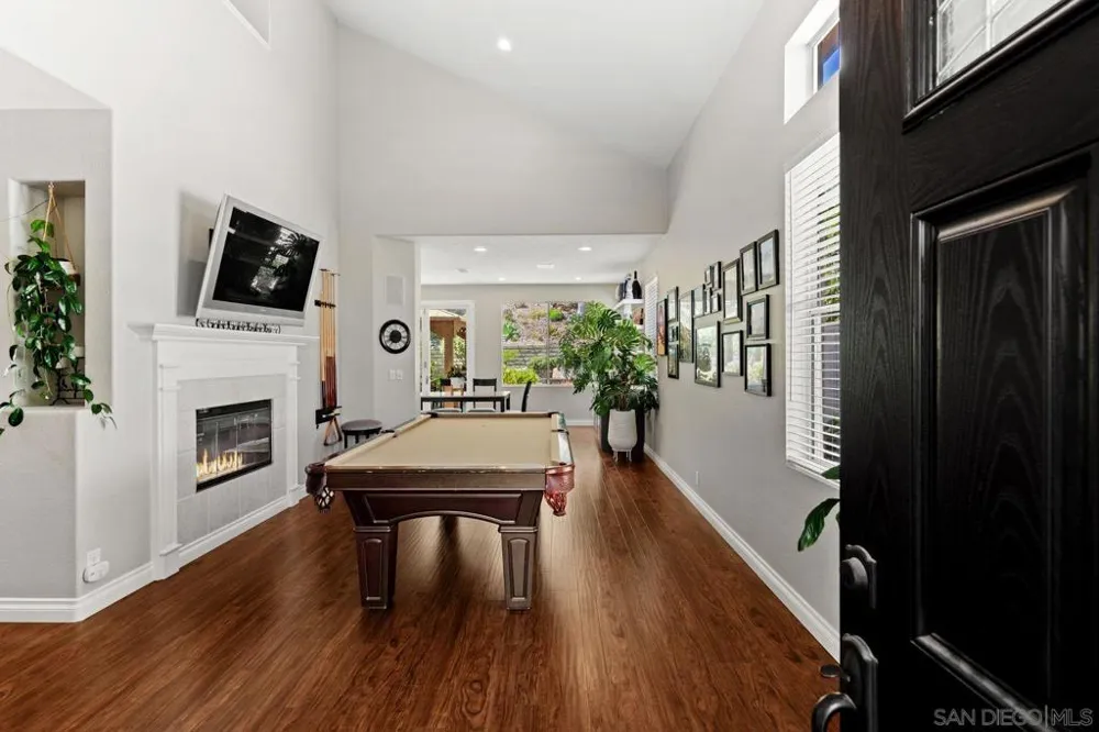 12585 Swan Canyon Place San Diego, CA 92131