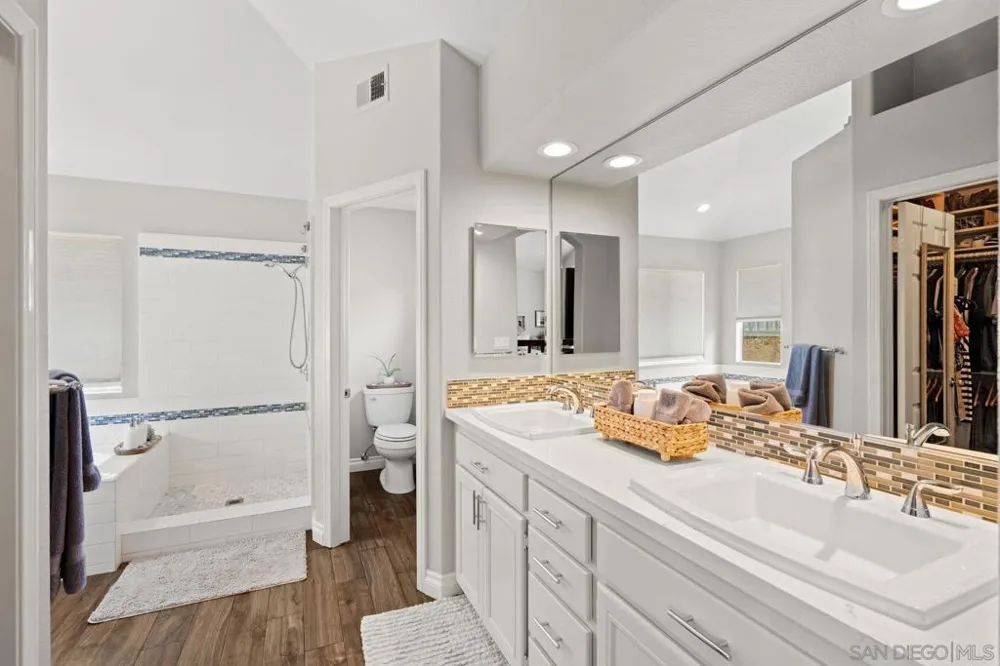 12585 Swan Canyon Place San Diego, CA 92131