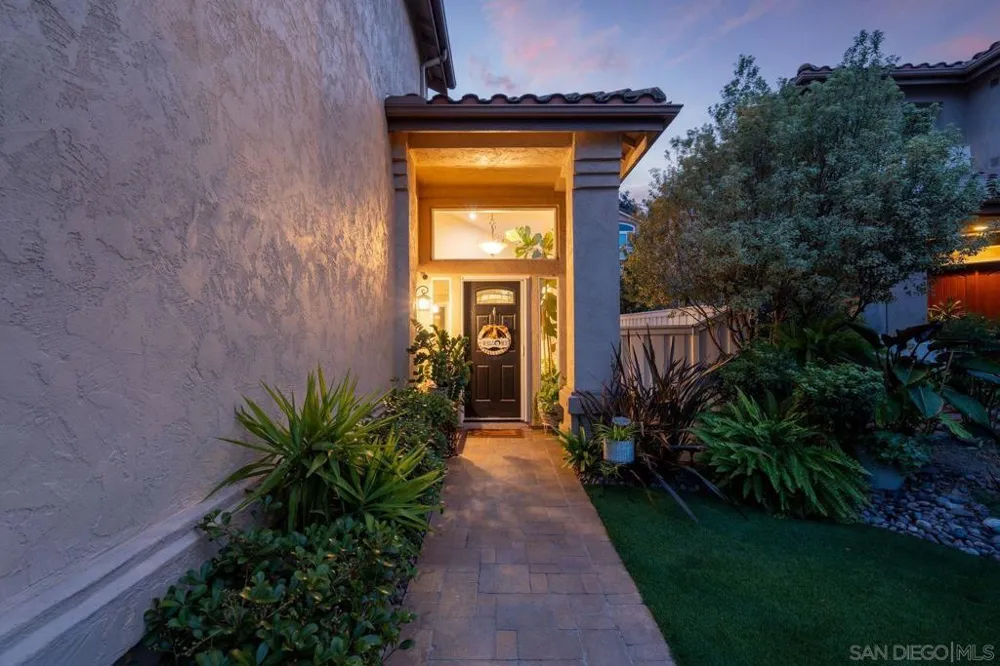 12585 Swan Canyon Place San Diego, CA 92131
