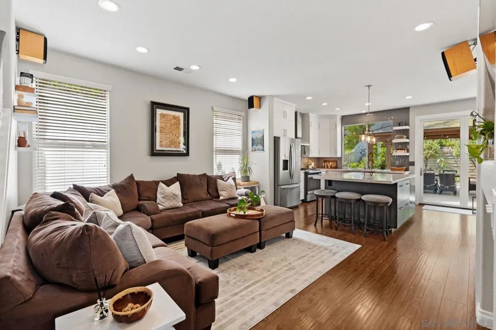 12585 Swan Canyon Place San Diego, CA 92131