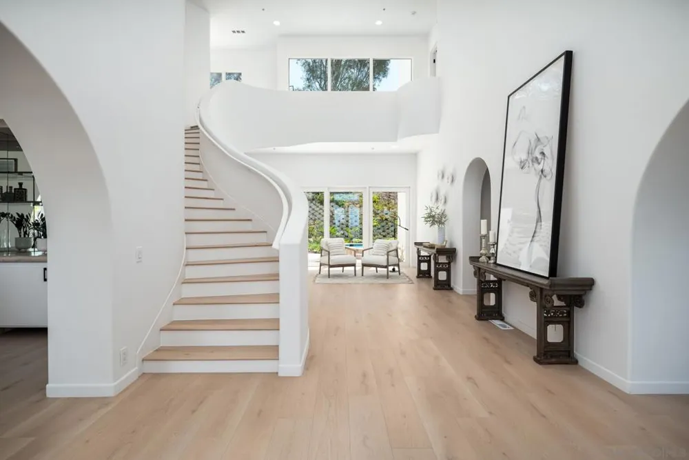 7402 Cadencia St Carlsbad, CA 92009