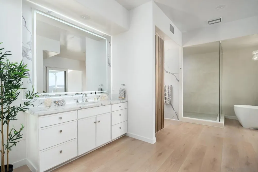 7402 Cadencia St Carlsbad, CA 92009