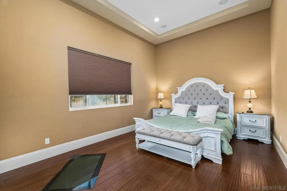 208 Alicia Way Alpine, CA 91901