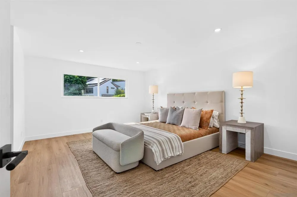5873 Madra Avenue San Diego, CA 92120
