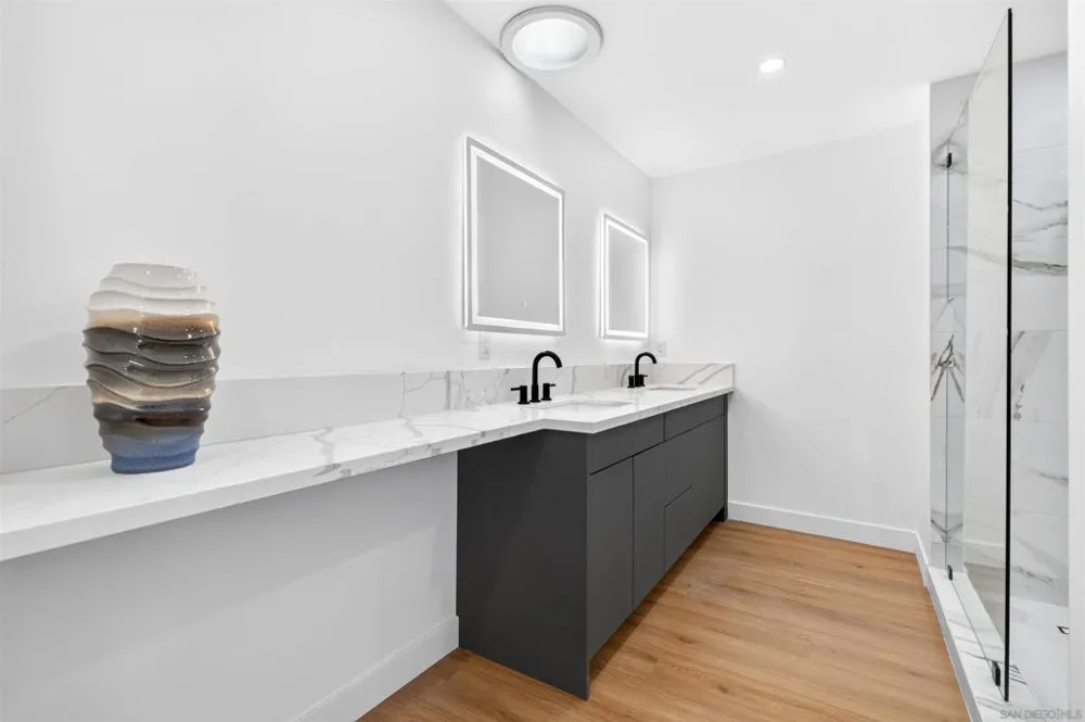 5873 Madra Avenue San Diego, CA 92120