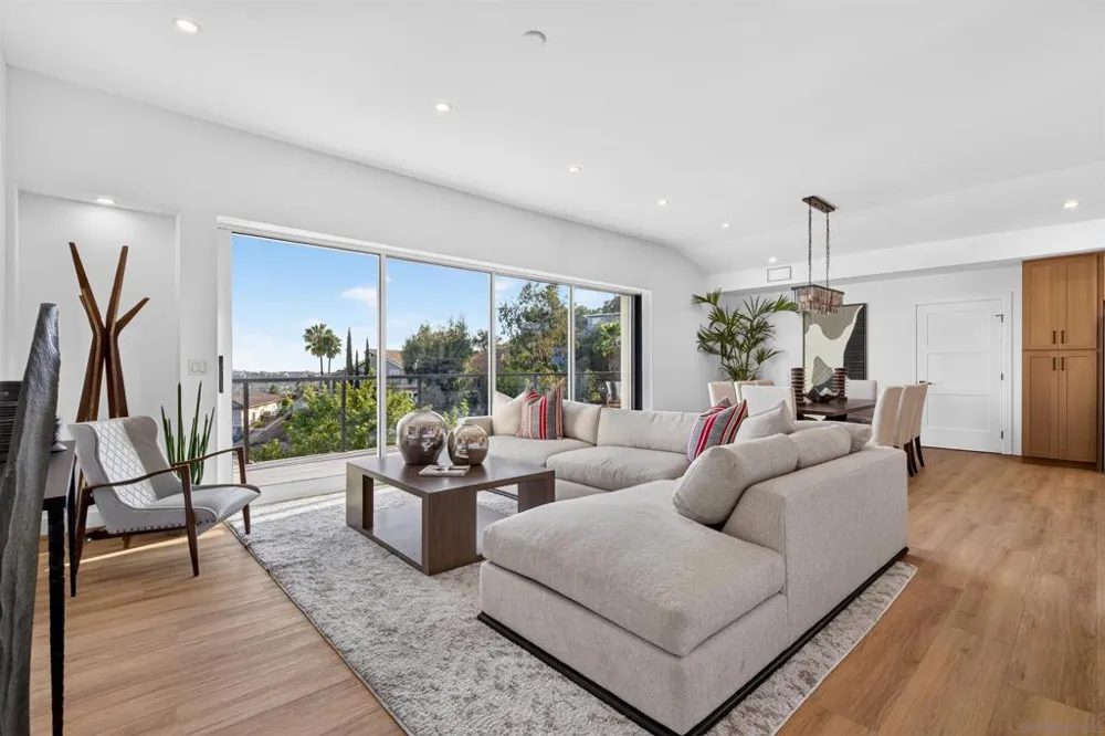 5873 Madra Avenue San Diego, CA 92120