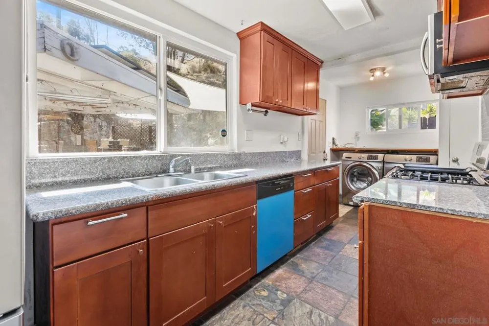 1608 Ramona Ave. Spring Valley, CA 91977