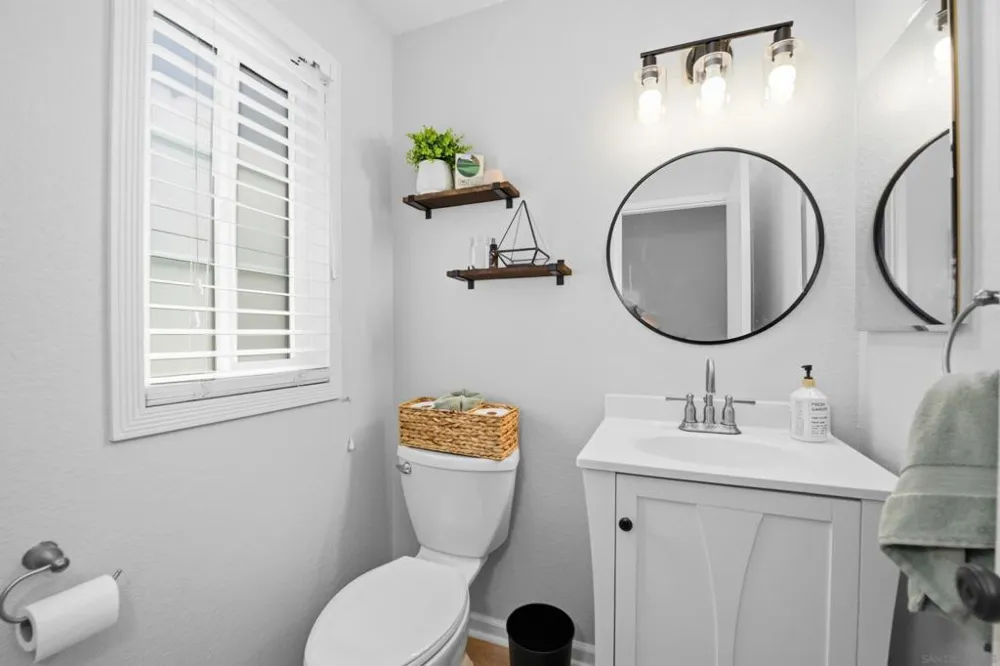 730 Breeze Hill Rd. #273 Vista, CA 92081