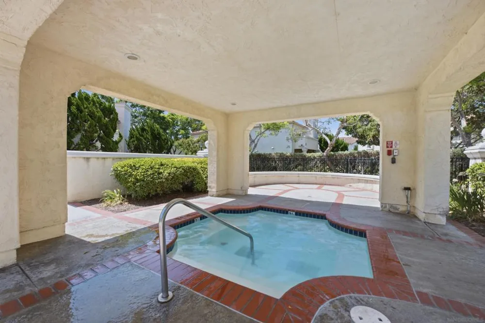 730 Breeze Hill Rd. #273 Vista, CA 92081
