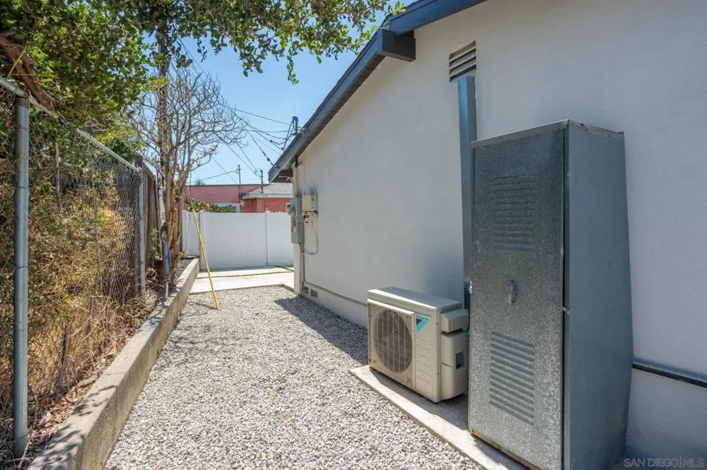 5435 Mound Ave San Diego, CA 92120