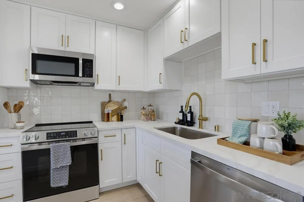 319 volney Encinitas, CA 92024