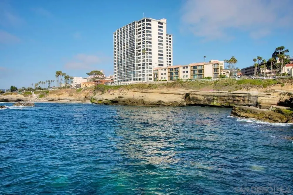 939 COAST #11 B San Diego, CA 92037