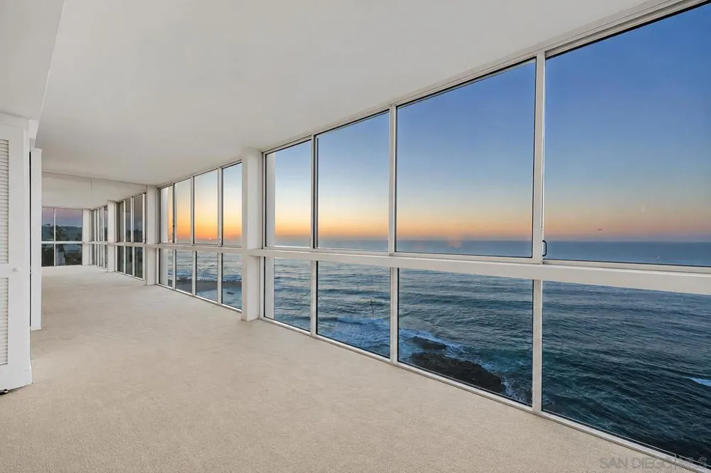 939 COAST #11 B San Diego, CA 92037