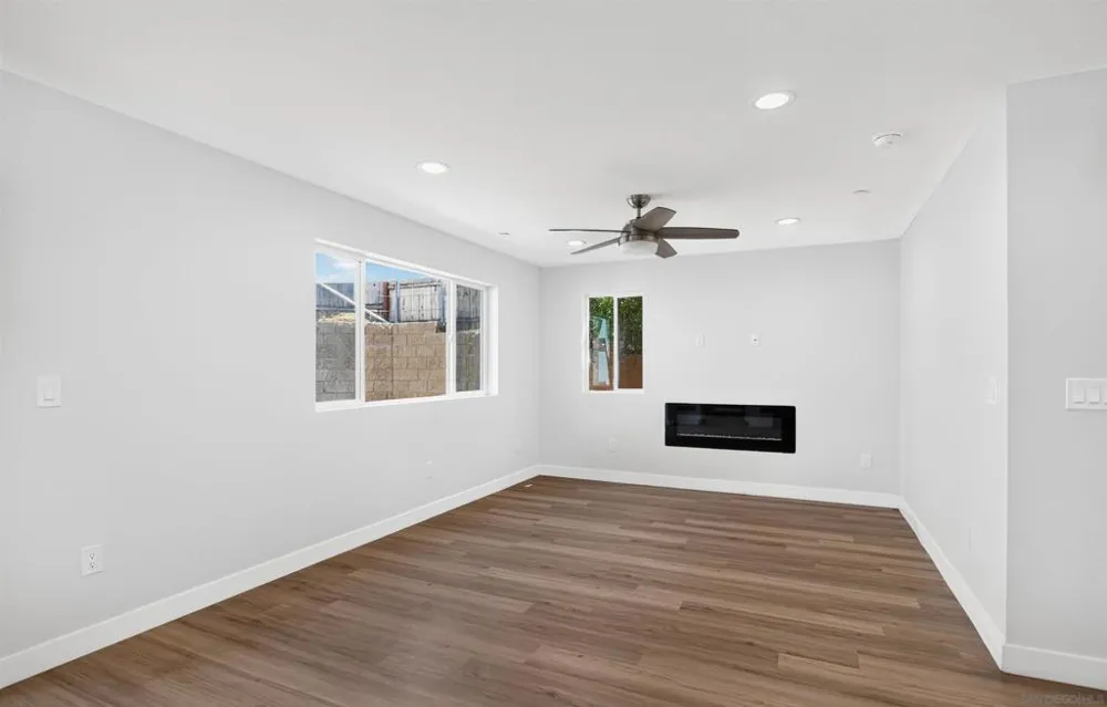 2812 C Avenue National City, CA 91950