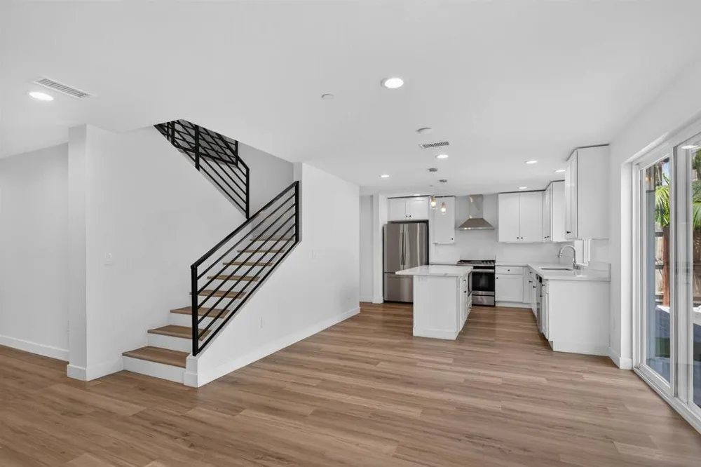 2812 C Avenue National City, CA 91950