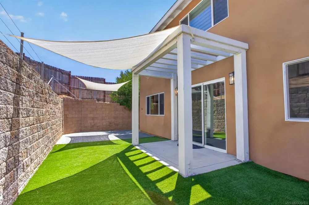 2812 C Avenue National City, CA 91950