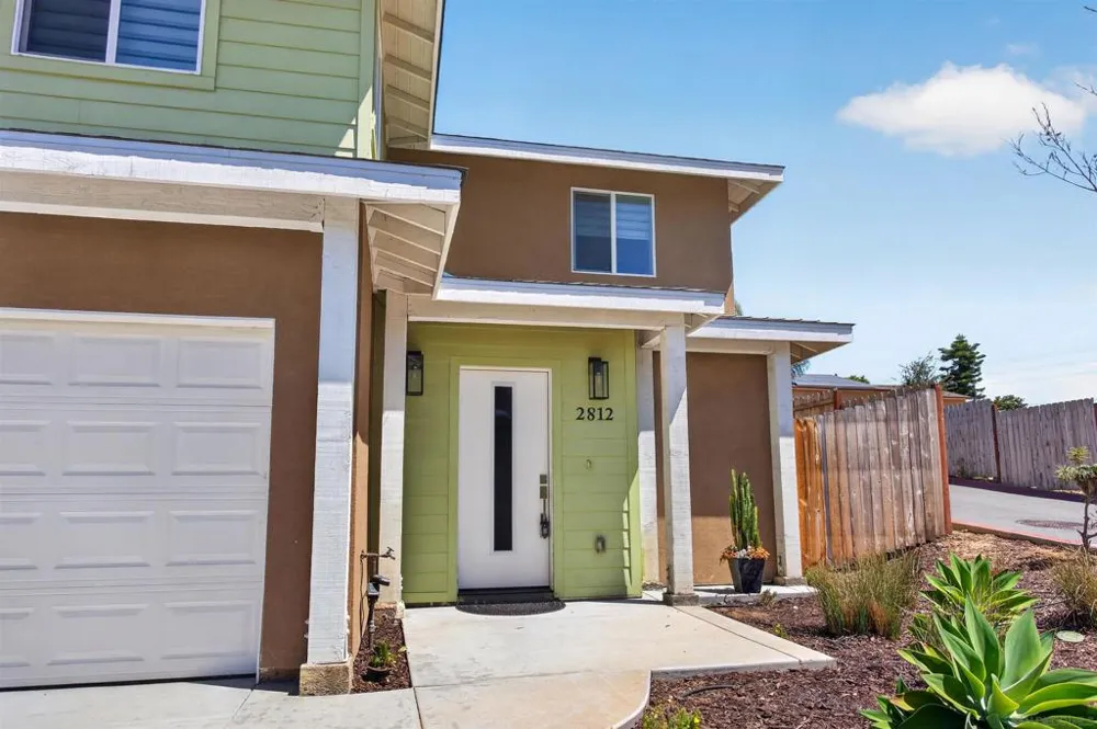 2812 C Avenue National City, CA 91950