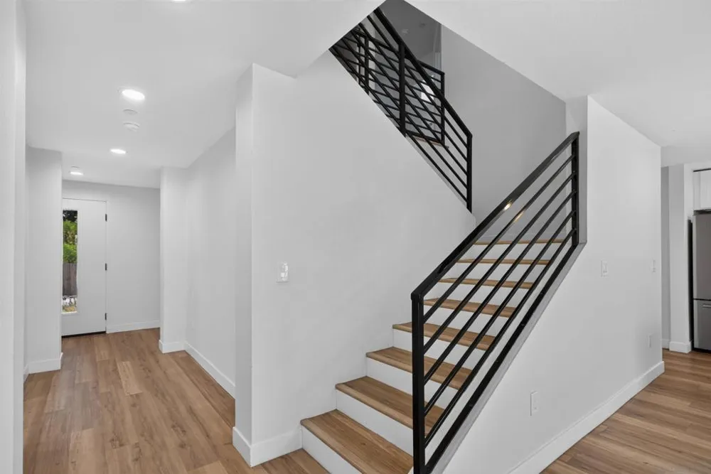 2812 C Avenue National City, CA 91950