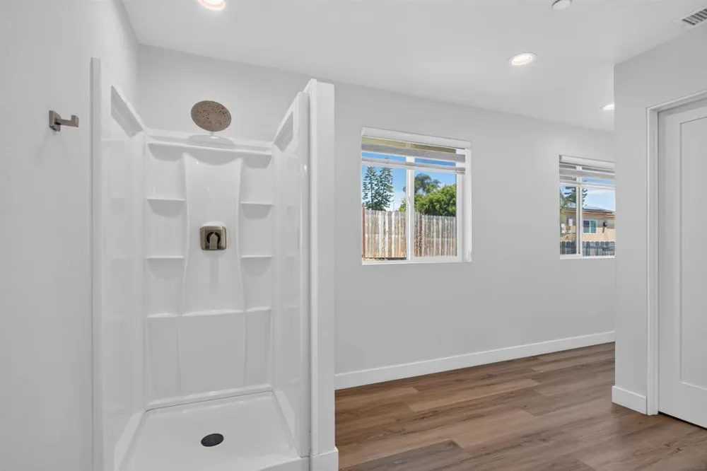 2812 C Avenue National City, CA 91950