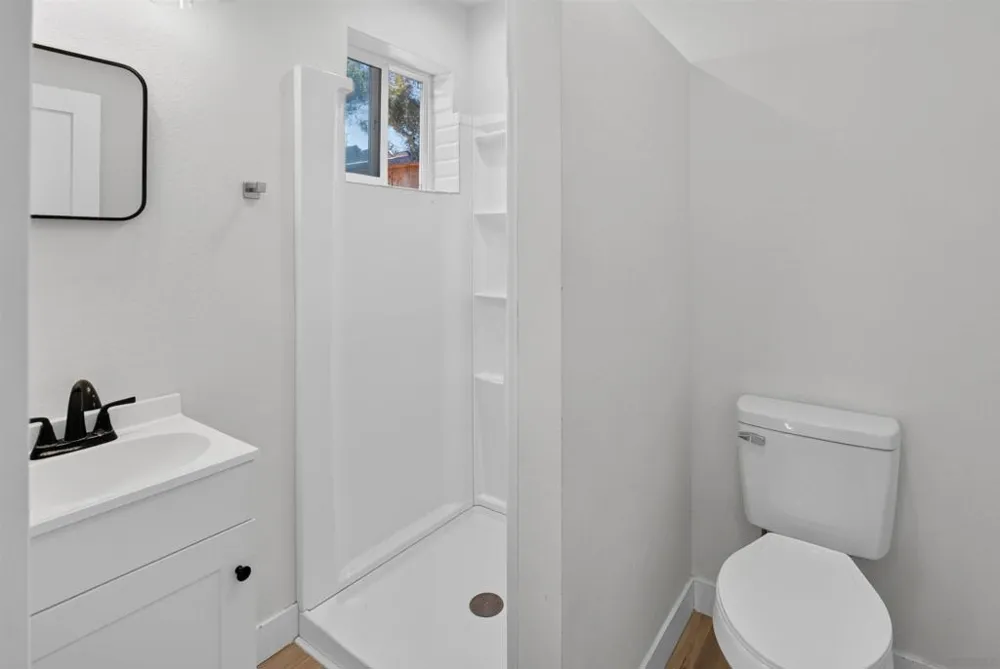 2812 C Avenue National City, CA 91950