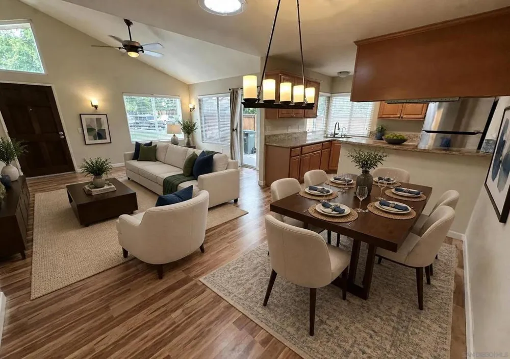 2035 Shadytree Ln Encinitas, CA 92024