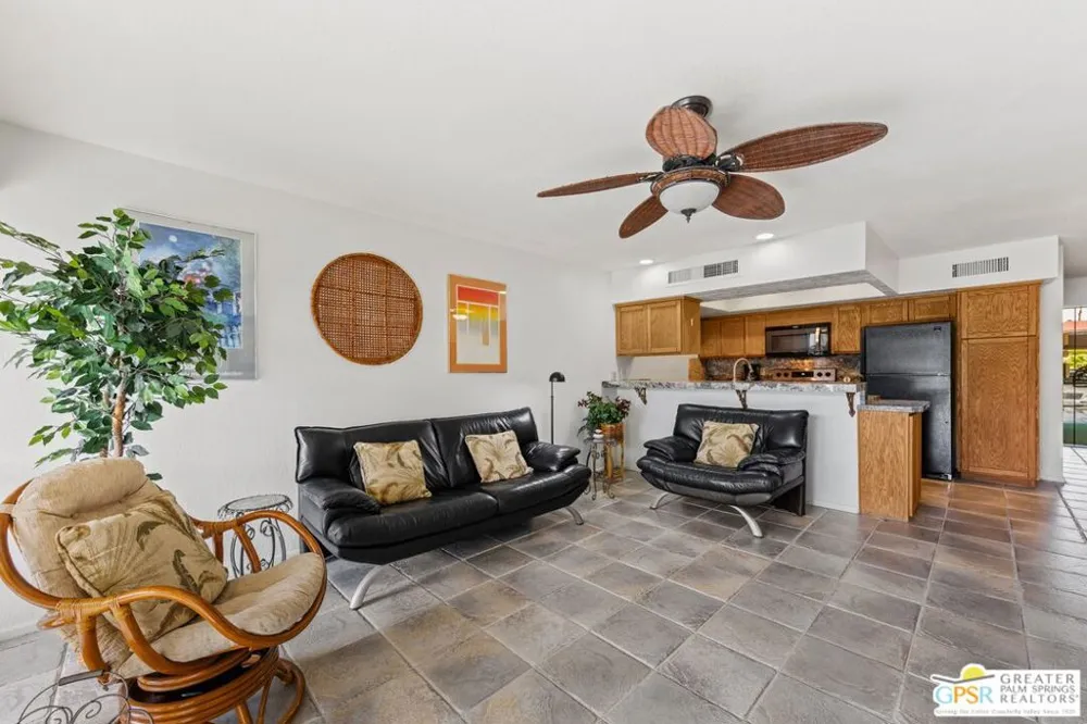 1655 E Palm Canyon Drive #111 Palm Springs, CA 92264