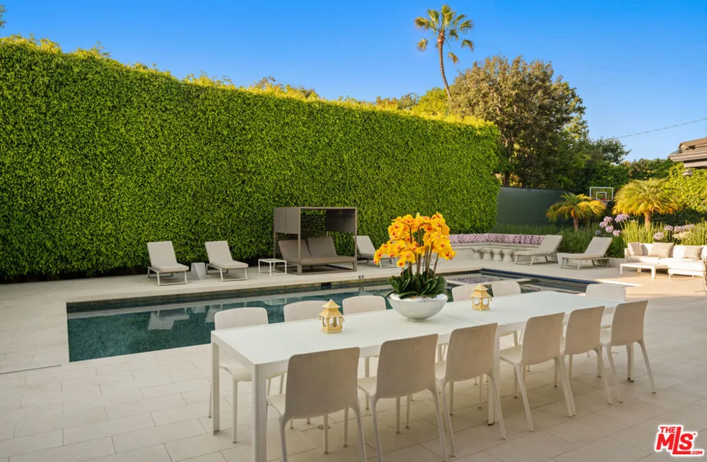 602 Whittier Drive Beverly Hills, CA 90210