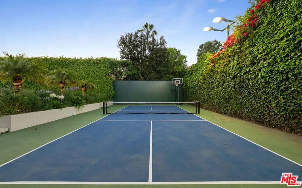 602 Whittier Drive Beverly Hills, CA 90210