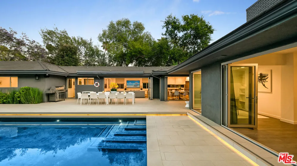 602 Whittier Drive Beverly Hills, CA 90210