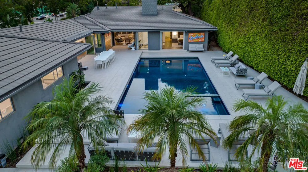602 Whittier Drive Beverly Hills, CA 90210