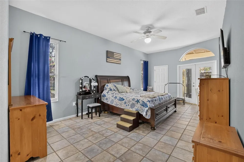 2704 ASTON AVENUE Plant City, FL 33566