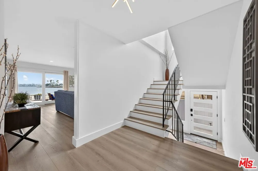 6819 E Ocean Boulevard Long Beach, CA 90803