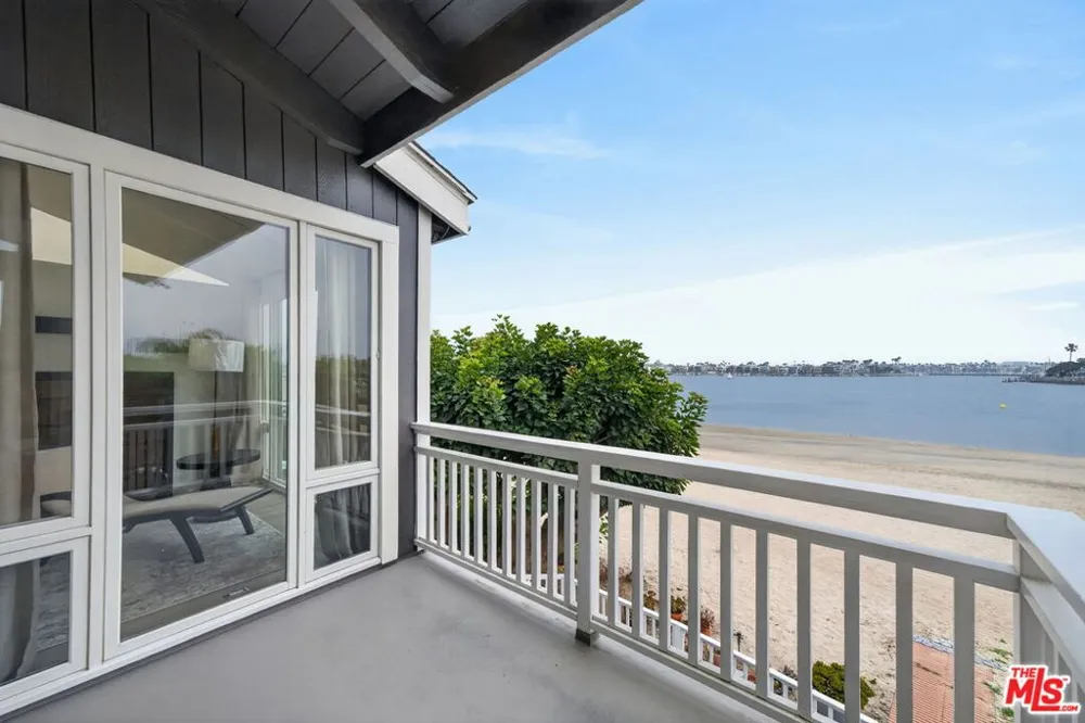 6819 E Ocean Boulevard Long Beach, CA 90803
