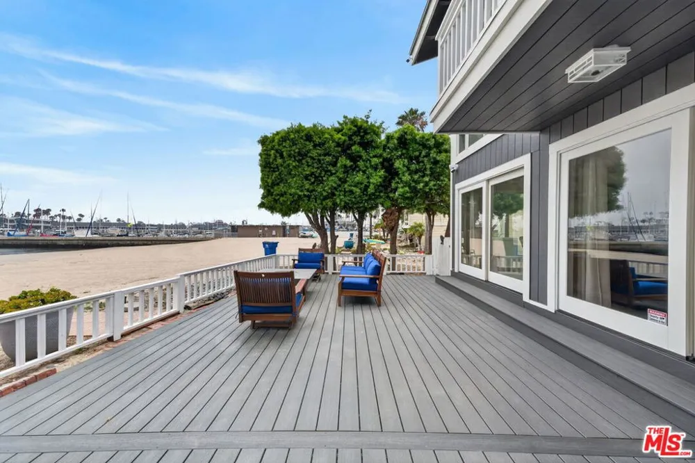 6819 E Ocean Boulevard Long Beach, CA 90803