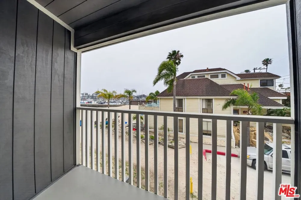6819 E Ocean Boulevard Long Beach, CA 90803