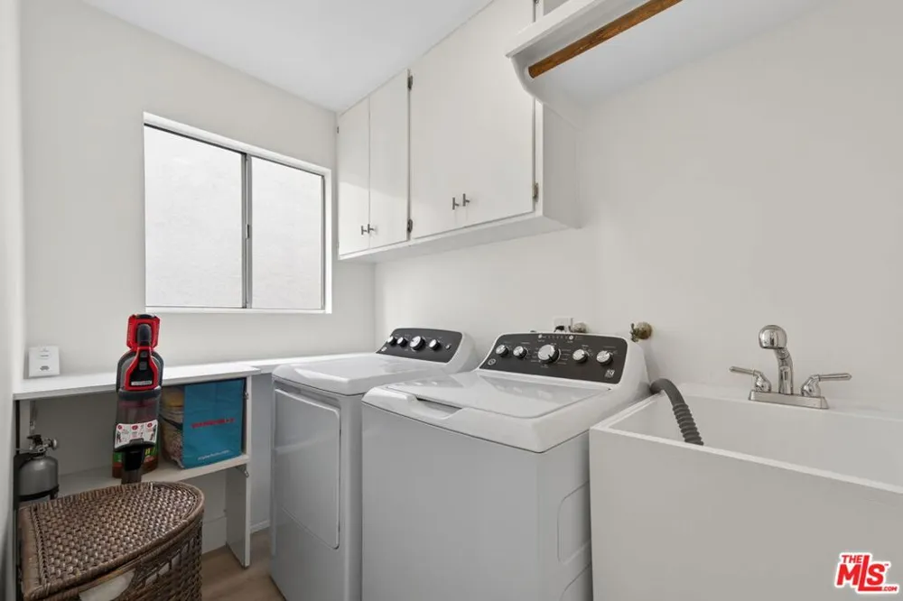 6819 E Ocean Boulevard Long Beach, CA 90803