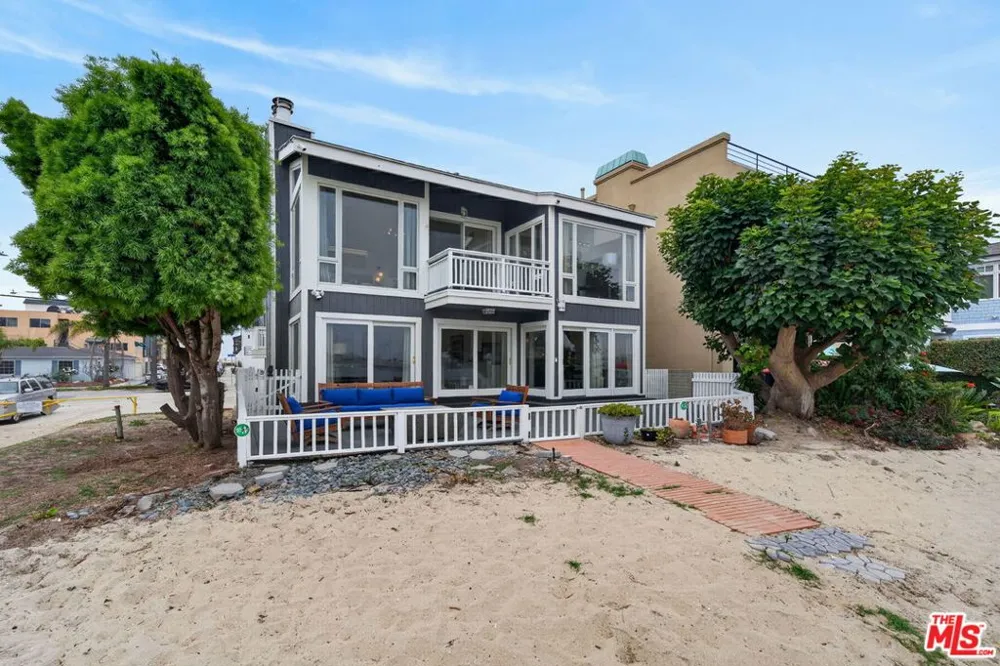 6819 E Ocean Boulevard Long Beach, CA 90803